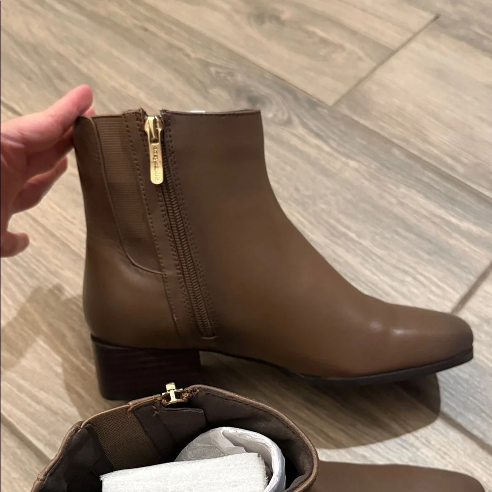 New Easy Spirit Sidney Taupe Ankle Booties Sz 6.5 M
